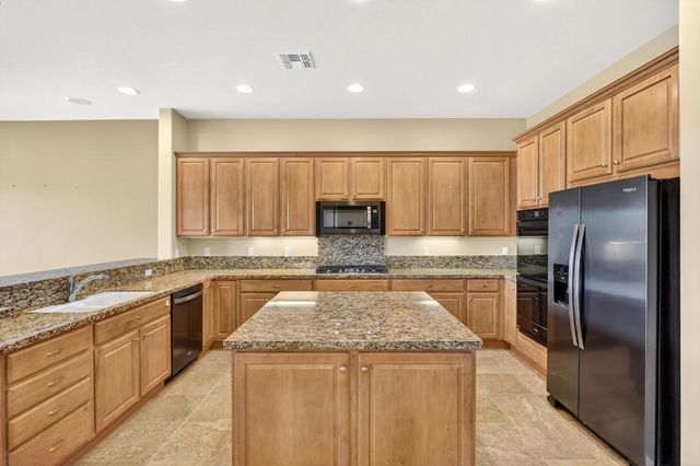 40414 Calle Santa Monica, Indio, CA 92203