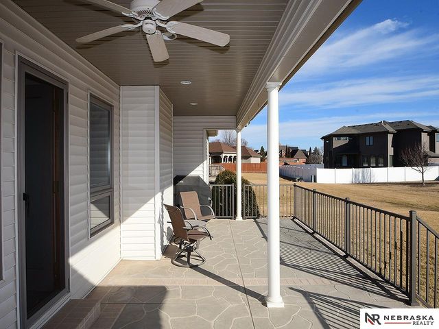 1250 Glenwood Court, Fremont, NE 68025