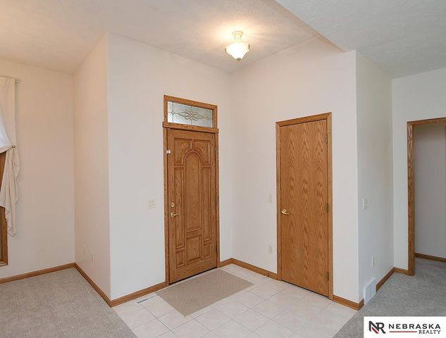 1250 Glenwood Court, Fremont, NE 68025