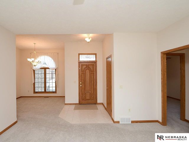 1250 Glenwood Court, Fremont, NE 68025