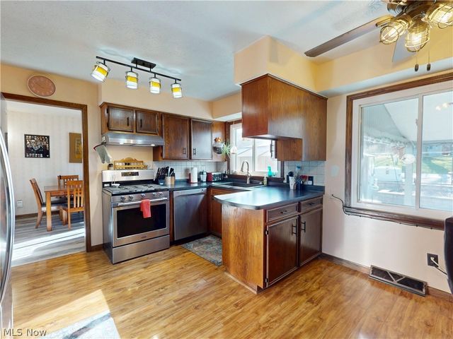 495 S Elm Avenue, Tallmadge, OH 44278