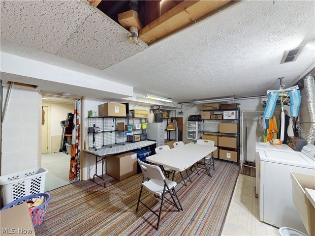 495 S Elm Avenue, Tallmadge, OH 44278