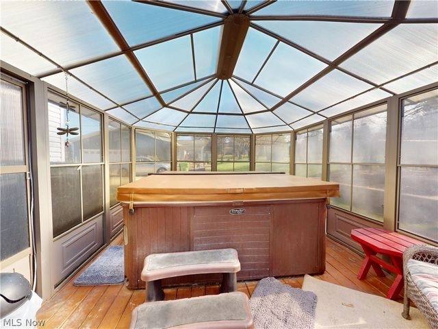 495 S Elm Avenue, Tallmadge, OH 44278