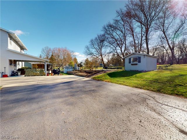 495 S Elm Avenue, Tallmadge, OH 44278