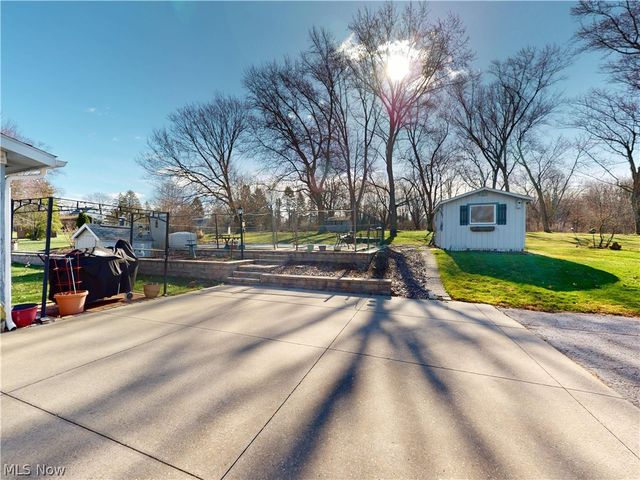 495 S Elm Avenue, Tallmadge, OH 44278