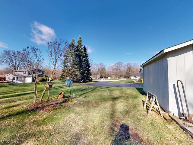 495 S Elm Avenue, Tallmadge, OH 44278
