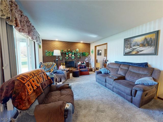 495 S Elm Avenue, Tallmadge, OH 44278