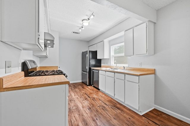 5509 Porsche LN, Austin, TX 78749