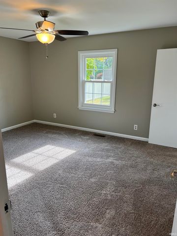 6831 Arcadian Highway, Evansville, IN 47715