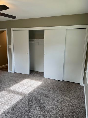 6831 Arcadian Highway, Evansville, IN 47715