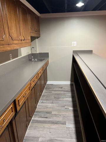 6831 Arcadian Highway, Evansville, IN 47715