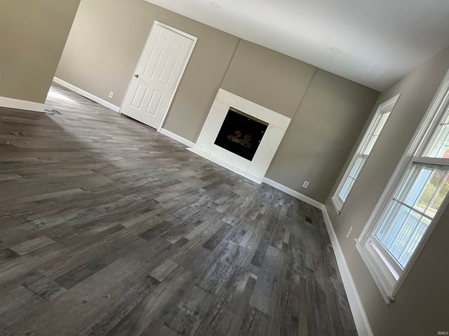 6831 Arcadian Highway, Evansville, IN 47715