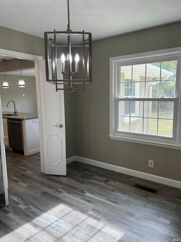 6831 Arcadian Highway, Evansville, IN 47715