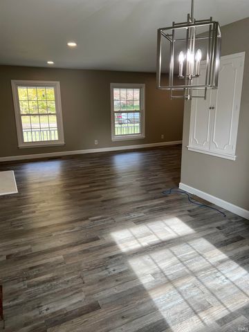 6831 Arcadian Highway, Evansville, IN 47715