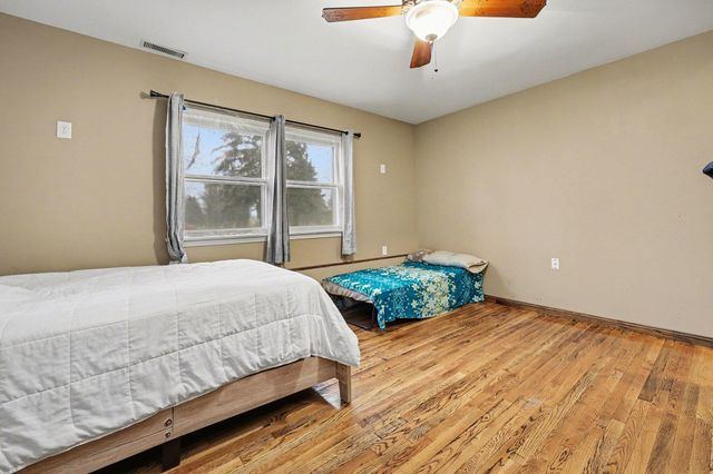 2463 Kinney Avenue NW, Grand Rapids, MI 49534