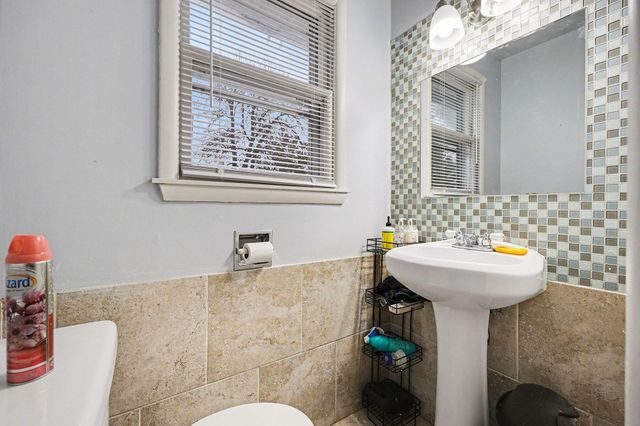 2463 Kinney Avenue NW, Grand Rapids, MI 49534