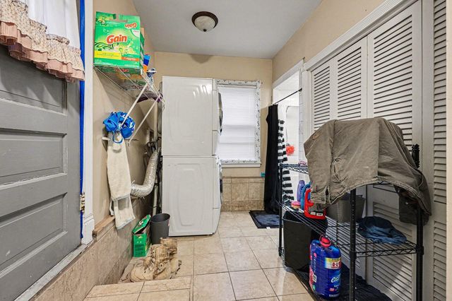 2463 Kinney Avenue NW, Grand Rapids, MI 49534