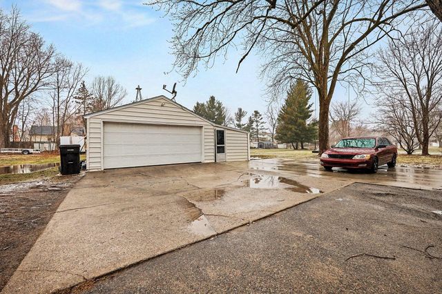 2463 Kinney Avenue NW, Grand Rapids, MI 49534