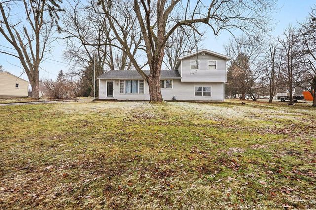 2463 Kinney Avenue NW, Grand Rapids, MI 49534