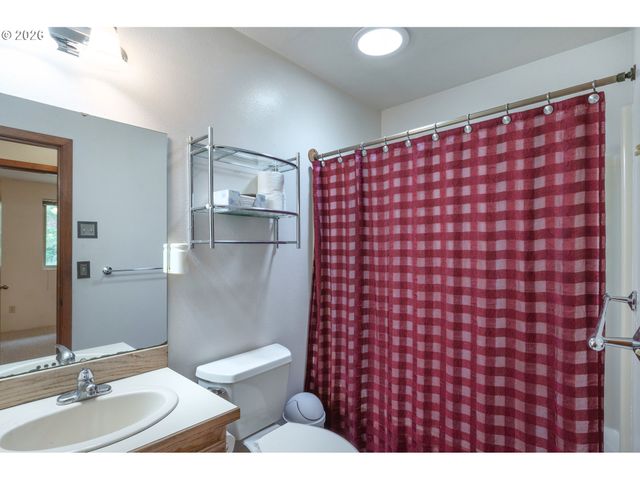 87803 Sandrift St, Florence, OR 97439