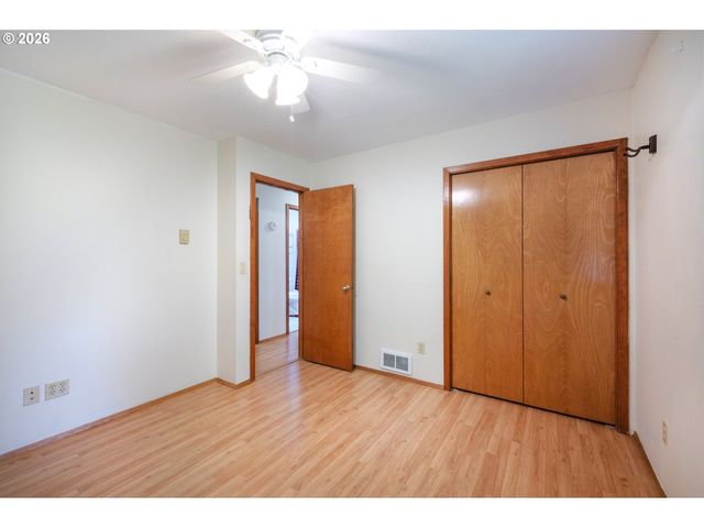 87803 Sandrift St, Florence, OR 97439