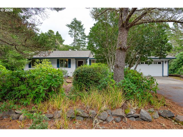 87803 Sandrift St, Florence, OR 97439