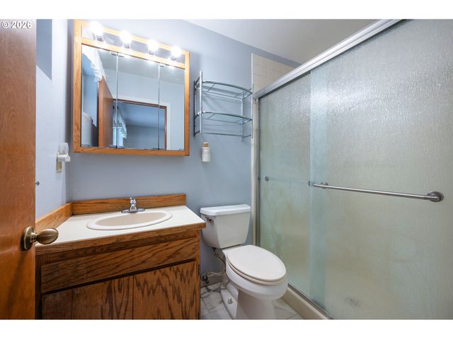 87803 Sandrift St, Florence, OR 97439