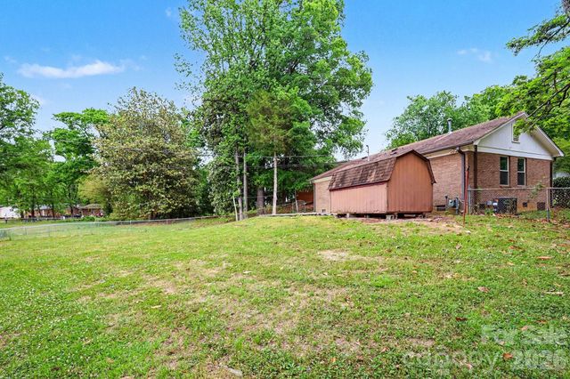 603 Dobson Drive, Charlotte, NC 28213