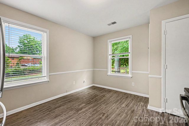603 Dobson Drive, Charlotte, NC 28213