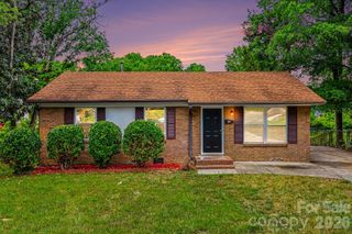 603 Dobson Drive, Charlotte, NC 28213