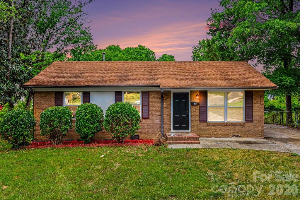 603 Dobson Drive, Charlotte, NC 28213