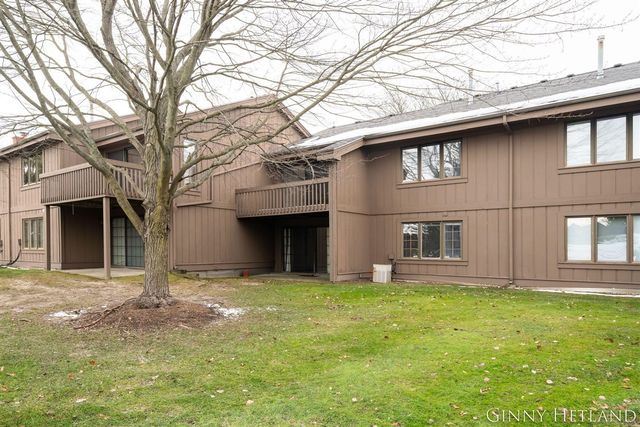 1335 Suncrest Drive, Grand Rapids, MI 49525