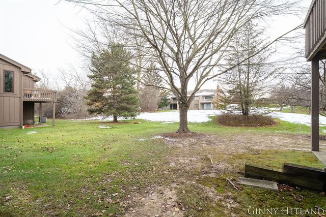 1335 Suncrest Drive, Grand Rapids, MI 49525