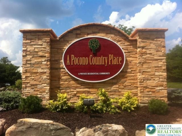 9251 Westwood Drive, Coolbaugh Twp, PA 18466