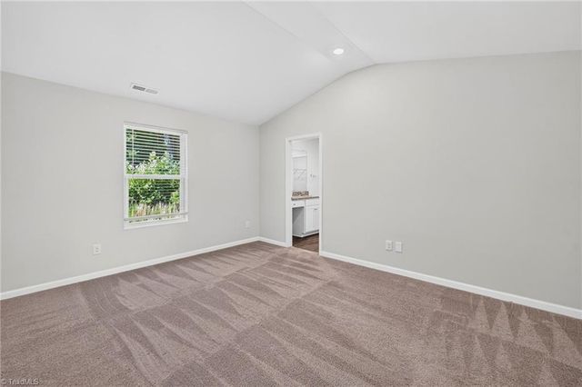 4010 Meredith Woods Lane, Winston-salem, NC 27107