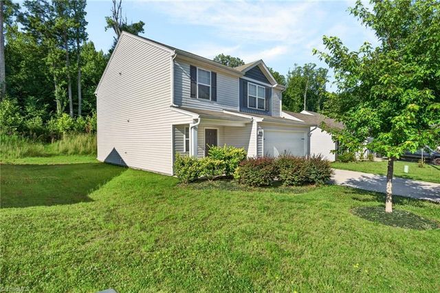 4010 Meredith Woods Lane, Winston-salem, NC 27107