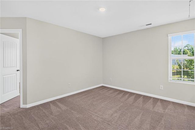 4010 Meredith Woods Lane, Winston-salem, NC 27107