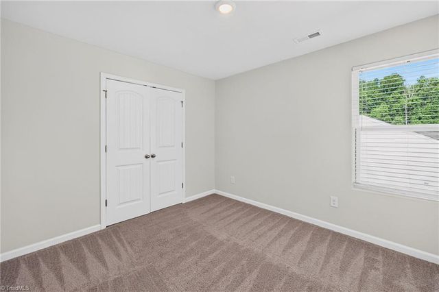 4010 Meredith Woods Lane, Winston-salem, NC 27107