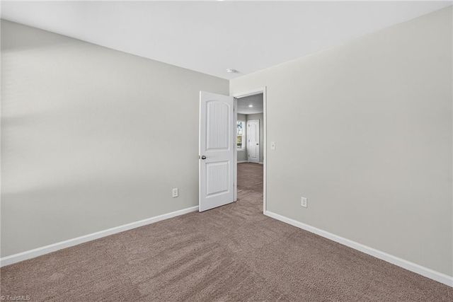 4010 Meredith Woods Lane, Winston-salem, NC 27107