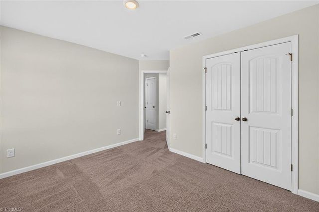4010 Meredith Woods Lane, Winston-salem, NC 27107
