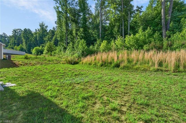 4010 Meredith Woods Lane, Winston-salem, NC 27107