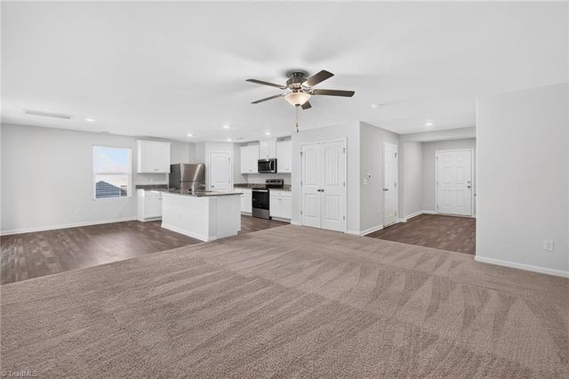 4010 Meredith Woods Lane, Winston-salem, NC 27107