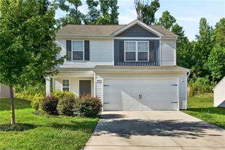 4010 Meredith Woods Lane, Winston-salem, NC 27107