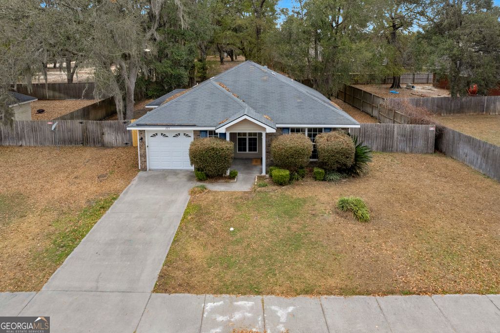 223 Guyett Avenue, Hinesville, GA 31313