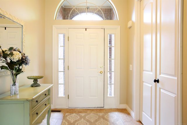 45483 Shoal Drive, Macomb Twp, MI 48044