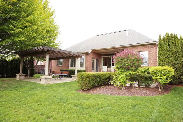 45483 Shoal Drive, Macomb Twp, MI 48044