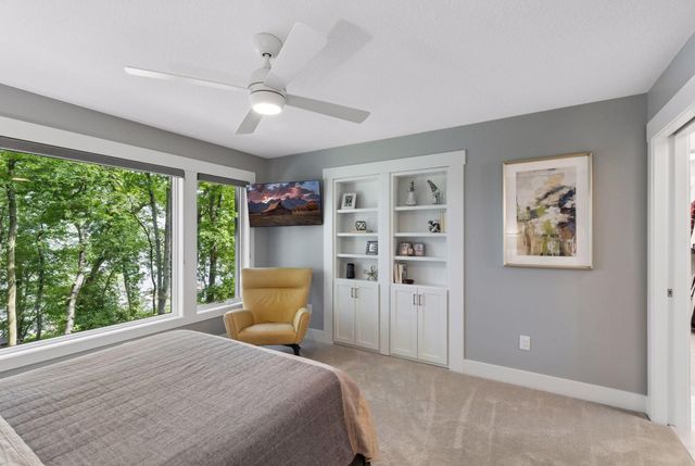 280 Cove Road, Hudson, WI 54016