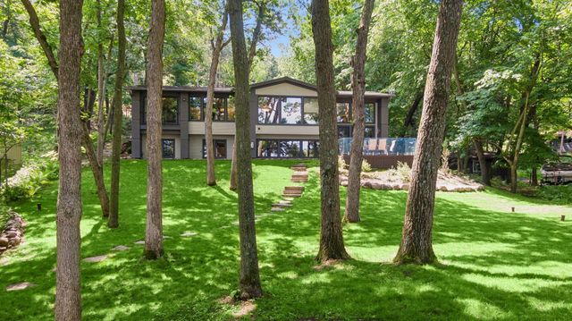 280 Cove Road, Hudson, WI 54016