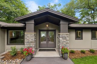 280 Cove Road, Hudson, WI 54016