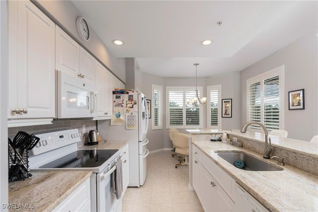 7605 Arbor Lakes CT 536, Naples, FL 34112